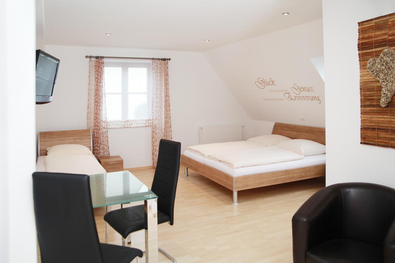Hotel&restaurant Zur Glocke Hotel Hochstadt an der Donau